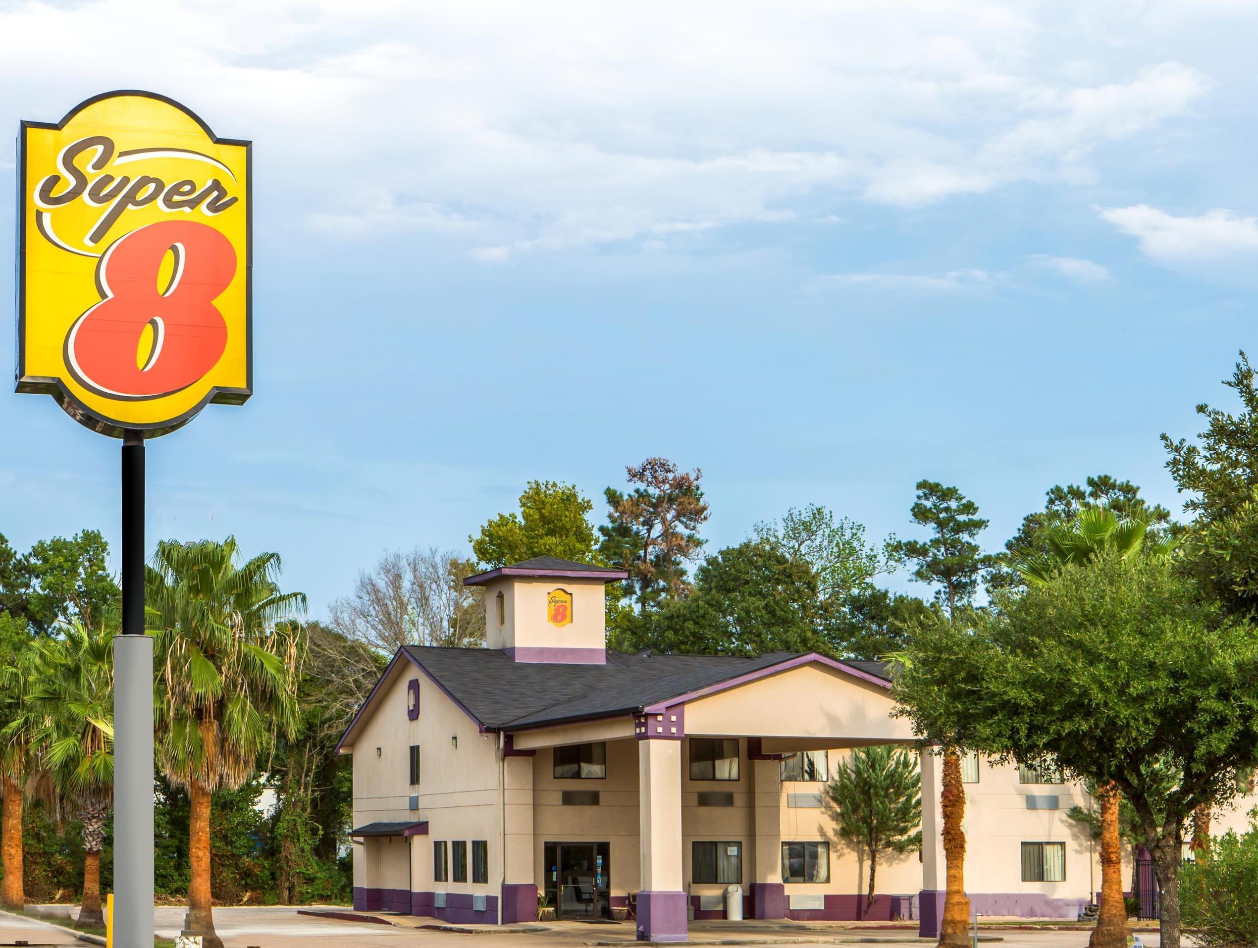 Hotel Super 8 By Wyndham Cleveland Tx Esterno foto